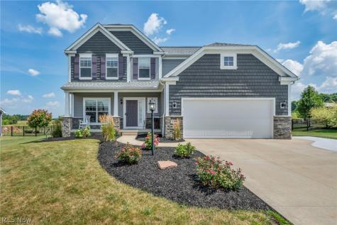 344 Heatherby NE Hartville OH 44632