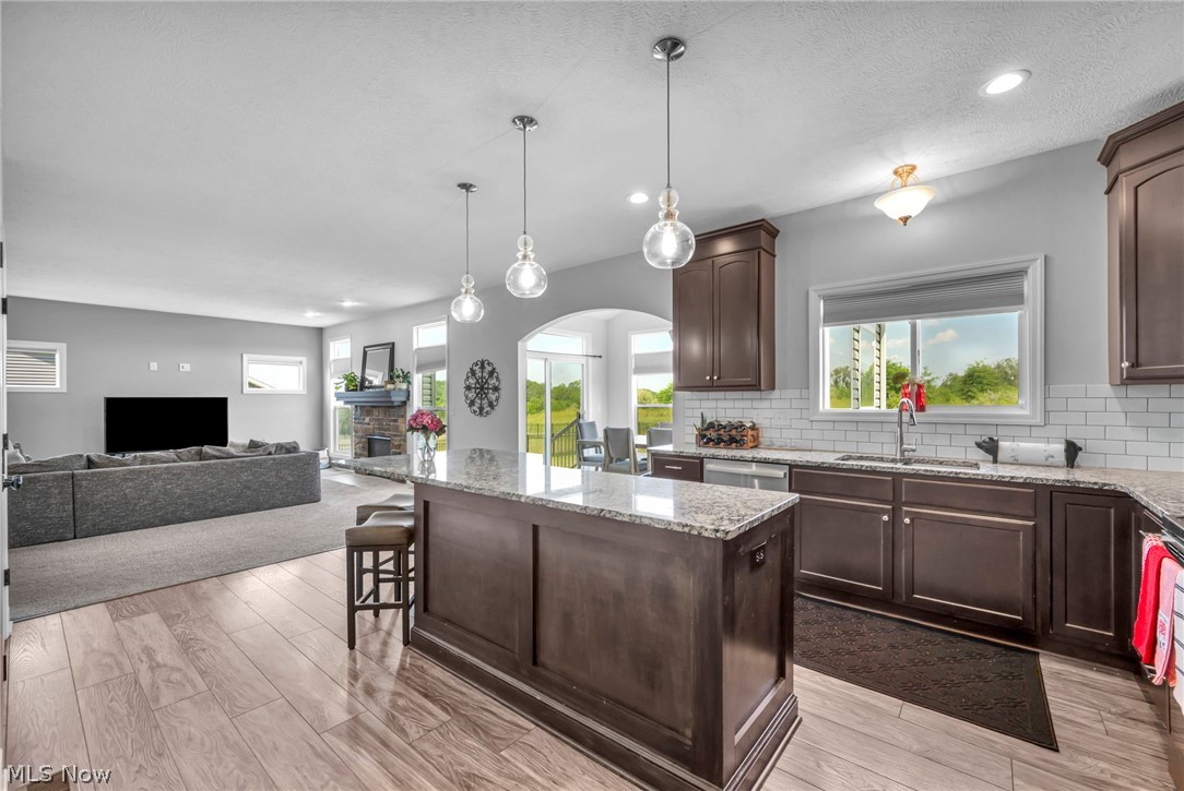 344 Heatherby NE Hartville OH 44632