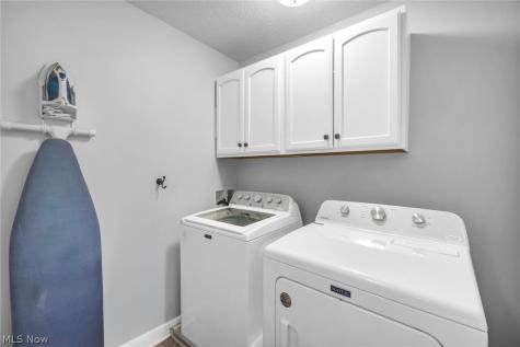 344 Heatherby NE Hartville OH 44632