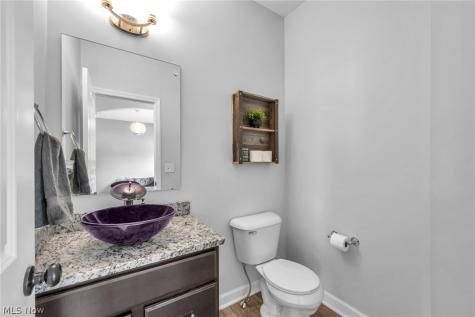 344 Heatherby NE Hartville OH 44632
