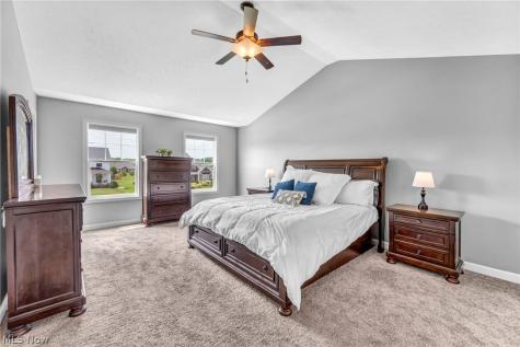 344 Heatherby NE Hartville OH 44632