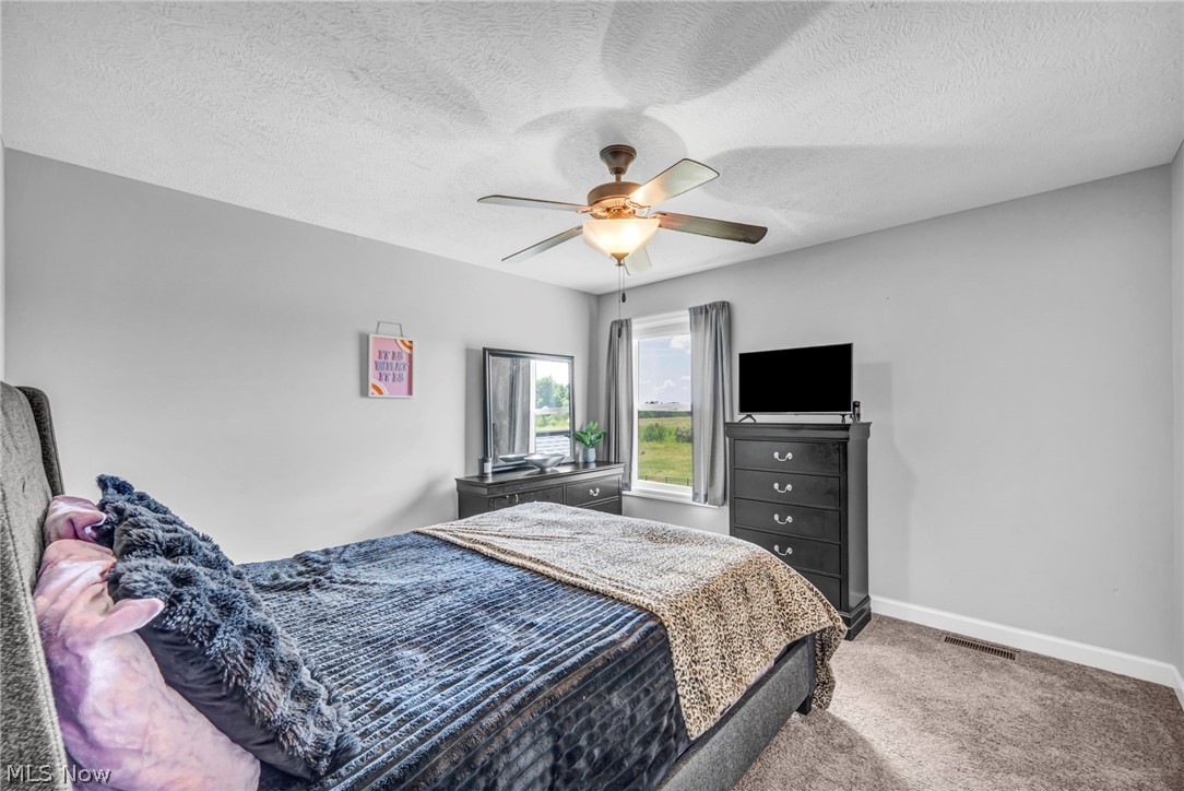 344 Heatherby NE Hartville OH 44632