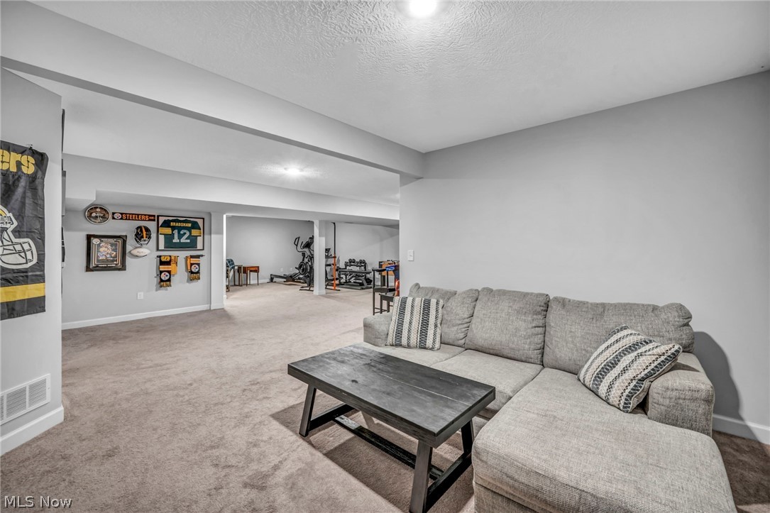 344 Heatherby NE Hartville OH 44632