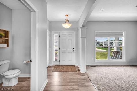 344 Heatherby NE Hartville OH 44632