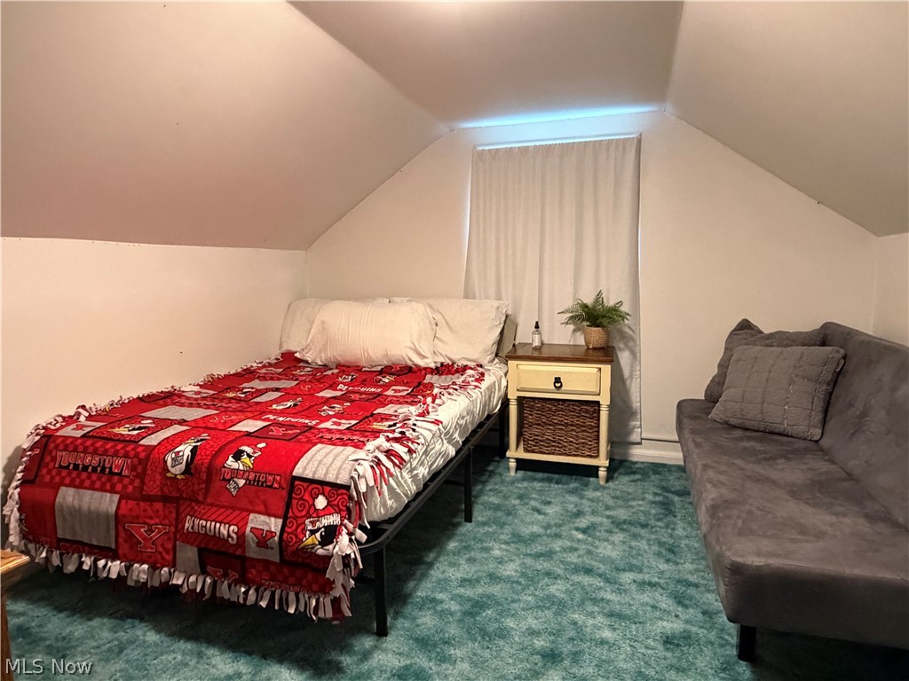 1688 Broadway Street Niles OH 44446