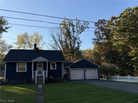 1688 Broadway Street Niles OH 44446