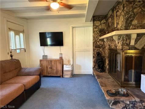 1688 Broadway Street Niles OH 44446