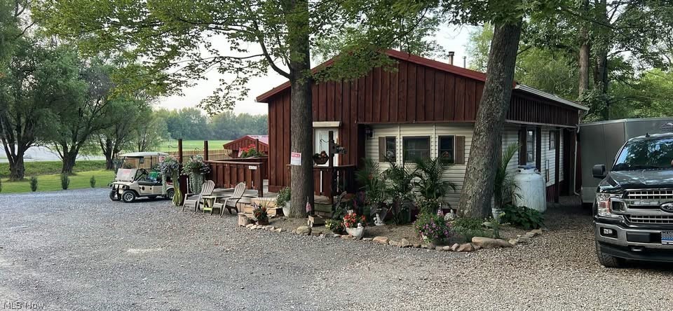 6684 Leon Road Andover OH 44003