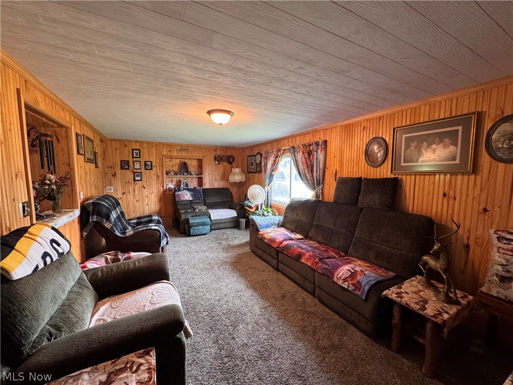 7054 Scio Road SW Carrollton OH 44615