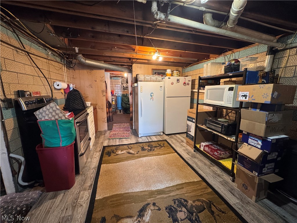 7054 Scio Road SW Carrollton OH 44615