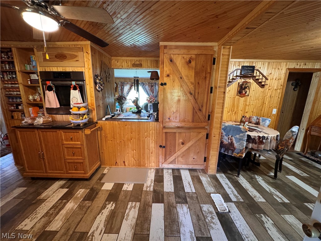 7054 Scio Road SW Carrollton OH 44615