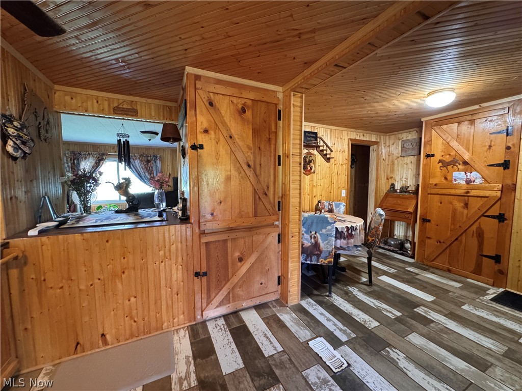 7054 Scio Road SW Carrollton OH 44615