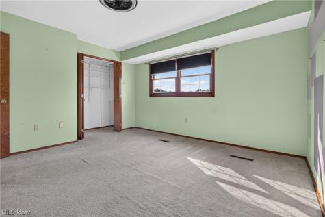 45319 Old Middle Ridge Road Amherst OH 44001