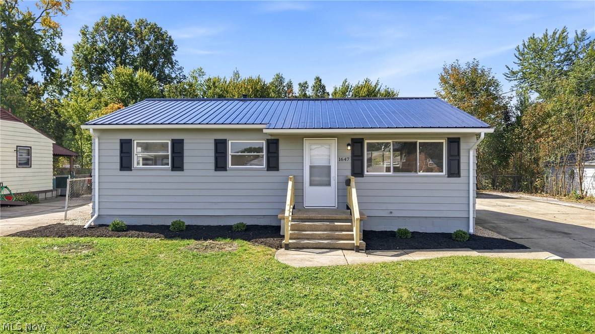 1647 Southern Boulevard NW Warren OH 44485