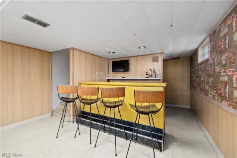 111 Yunker Court Elyria OH 44035