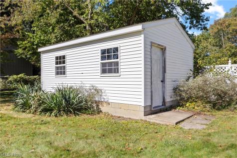 111 Yunker Court Elyria OH 44035