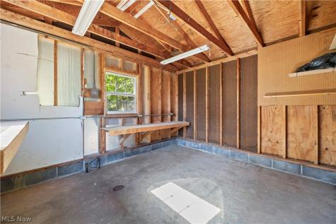 111 Yunker Court Elyria OH 44035
