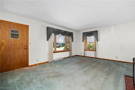 111 Yunker Court Elyria OH 44035