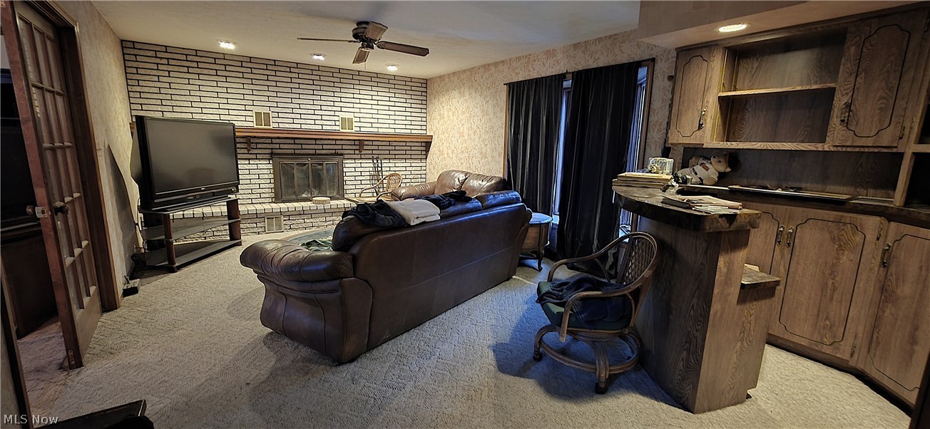 325 Brookshire Oval Hinckley OH 44233
