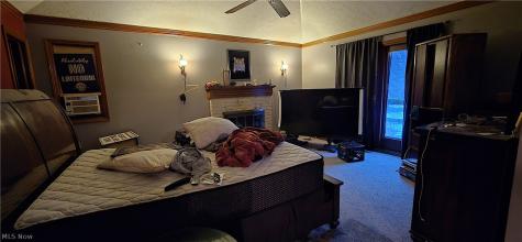 325 Brookshire Oval Hinckley OH 44233