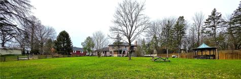 325 Brookshire Oval Hinckley OH 44233