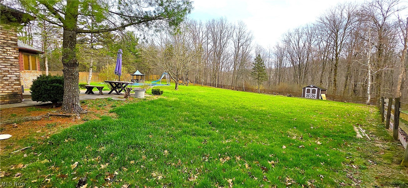 325 Brookshire Oval Hinckley OH 44233