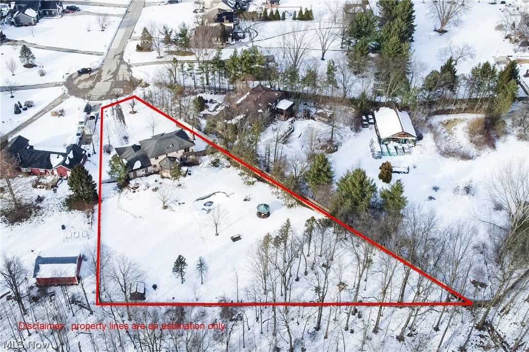 325 Brookshire Oval Hinckley OH 44233