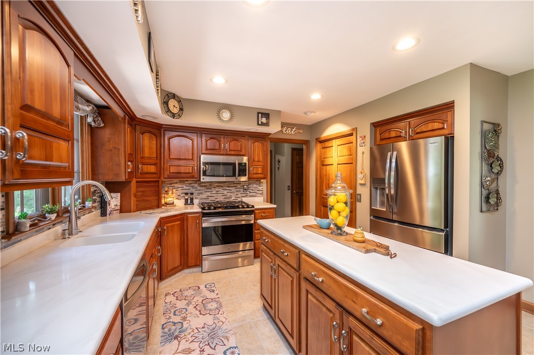 5581 Kingwood Lane Girard OH 44420
