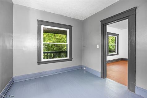 6704 Owosso Avenue Cleveland OH 44105