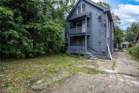 6704 Owosso Avenue Cleveland OH 44105