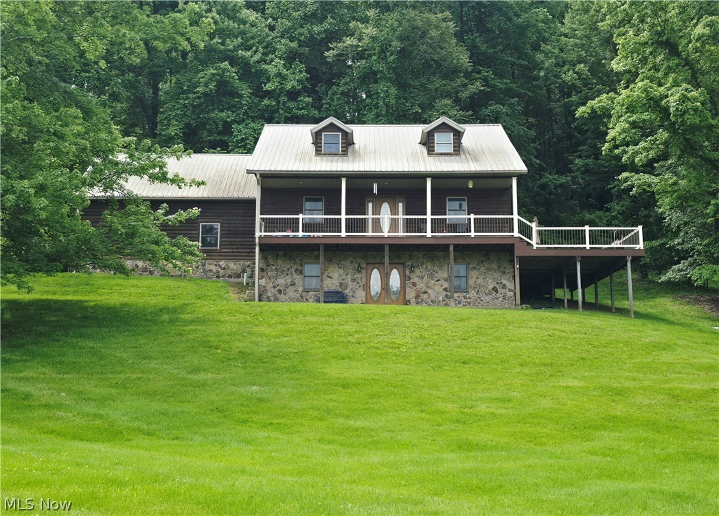 1865 Cassingham Hollow Drive Coshocton OH 43812
