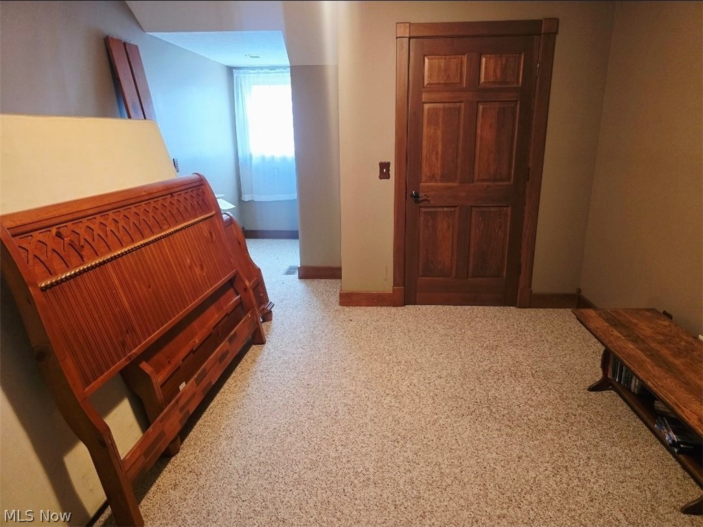 1865 Cassingham Hollow Drive Coshocton OH 43812