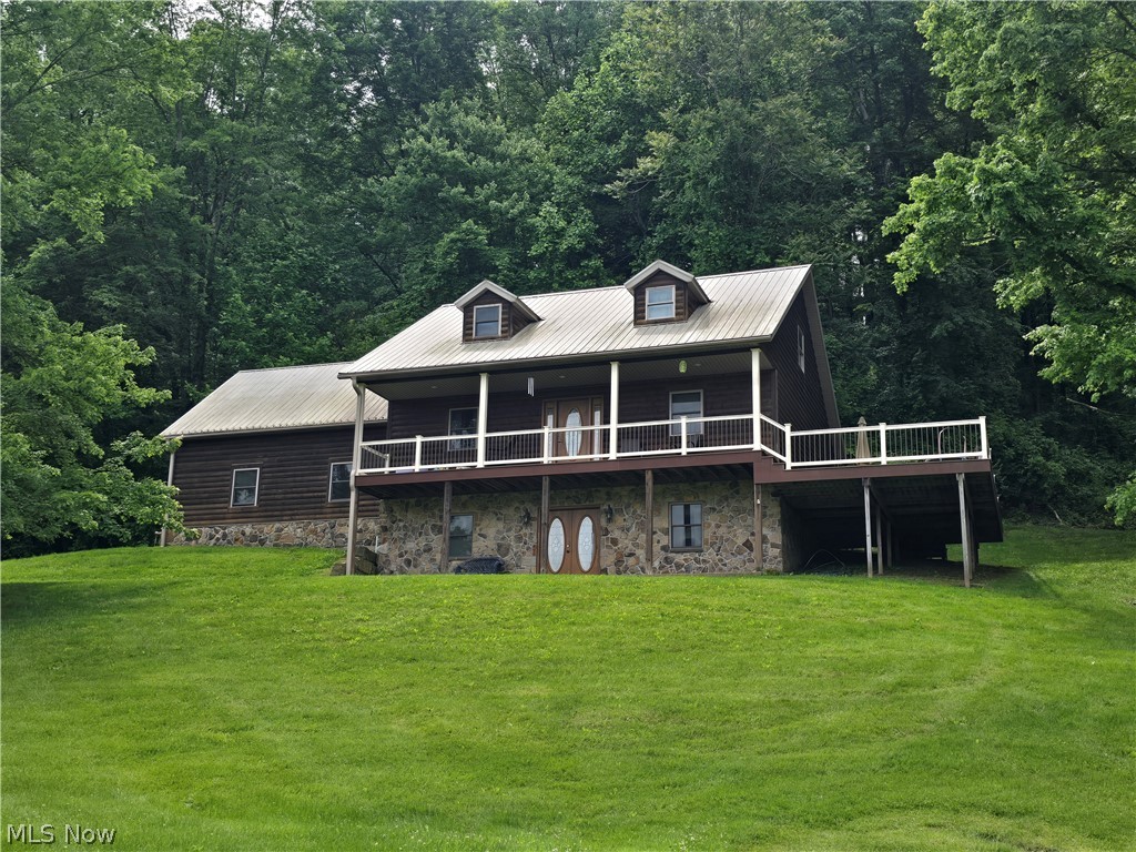 1865 Cassingham Hollow Drive Coshocton OH 43812