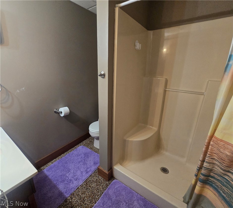 1865 Cassingham Hollow Drive Coshocton OH 43812