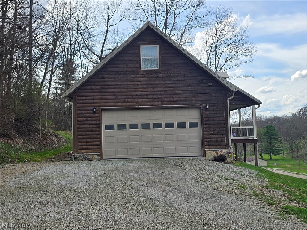 1865 Cassingham Hollow Drive Coshocton OH 43812