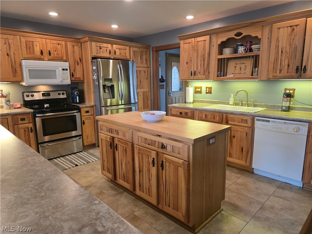 1865 Cassingham Hollow Drive Coshocton OH 43812