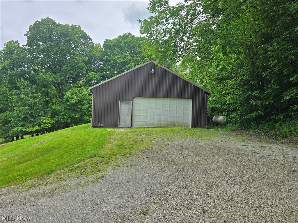 1865 Cassingham Hollow Drive Coshocton OH 43812
