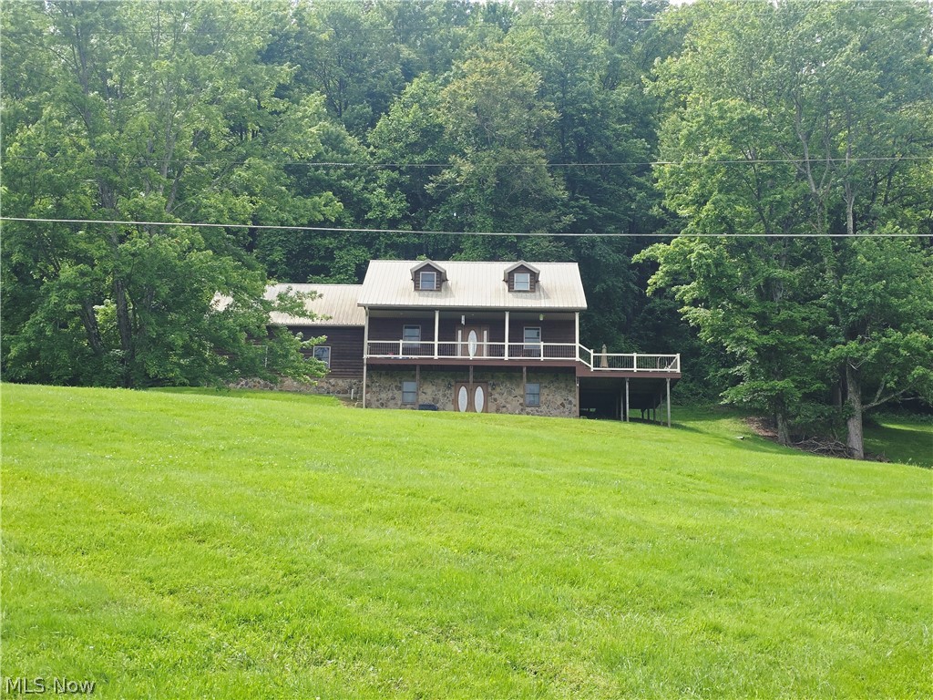 1865 Cassingham Hollow Drive Coshocton OH 43812