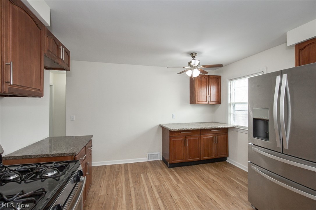 1547 Clermont Road Cleveland OH 44110