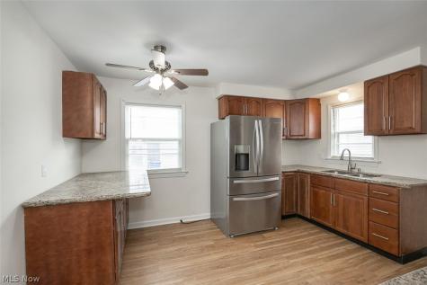 1547 Clermont Road Cleveland OH 44110