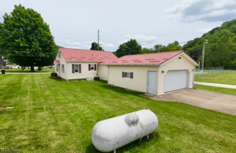 515 Clifton Street Glenmont OH 44628
