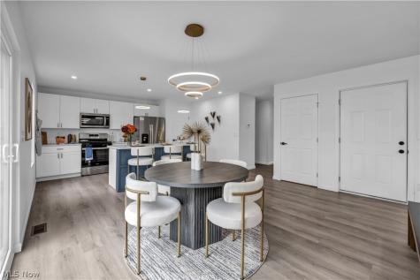 15321 Longvale Maple Heights OH 44137