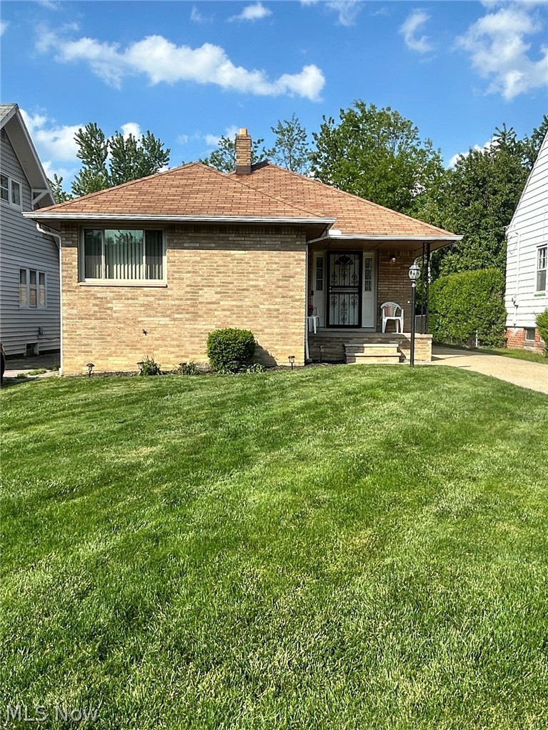 1563 E 196th Street Euclid OH 44117