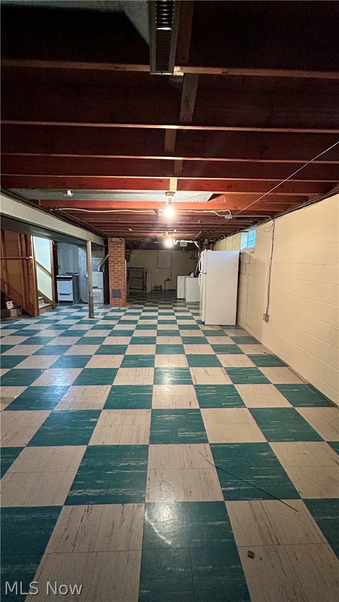 1563 E 196th Street Euclid OH 44117