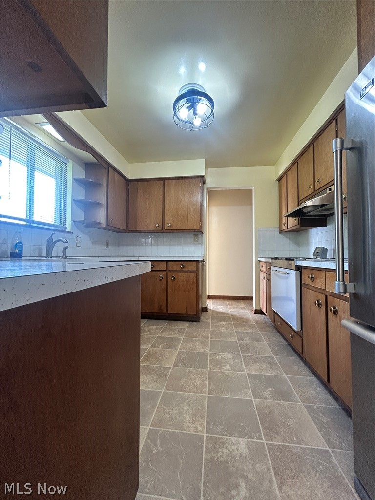 1563 E 196th Street Euclid OH 44117