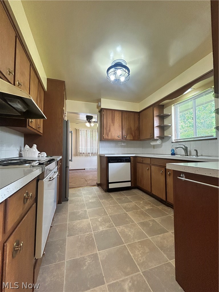 1563 E 196th Street Euclid OH 44117