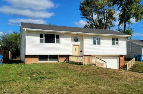 1951 E 39th Street Lorain OH 44055