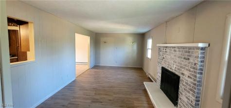 1951 E 39th Street Lorain OH 44055