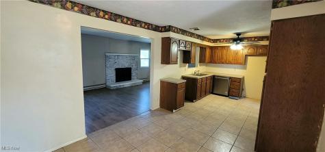 1951 E 39th Street Lorain OH 44055