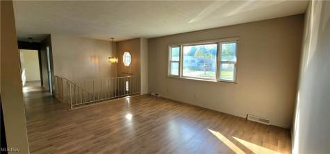 1951 E 39th Street Lorain OH 44055